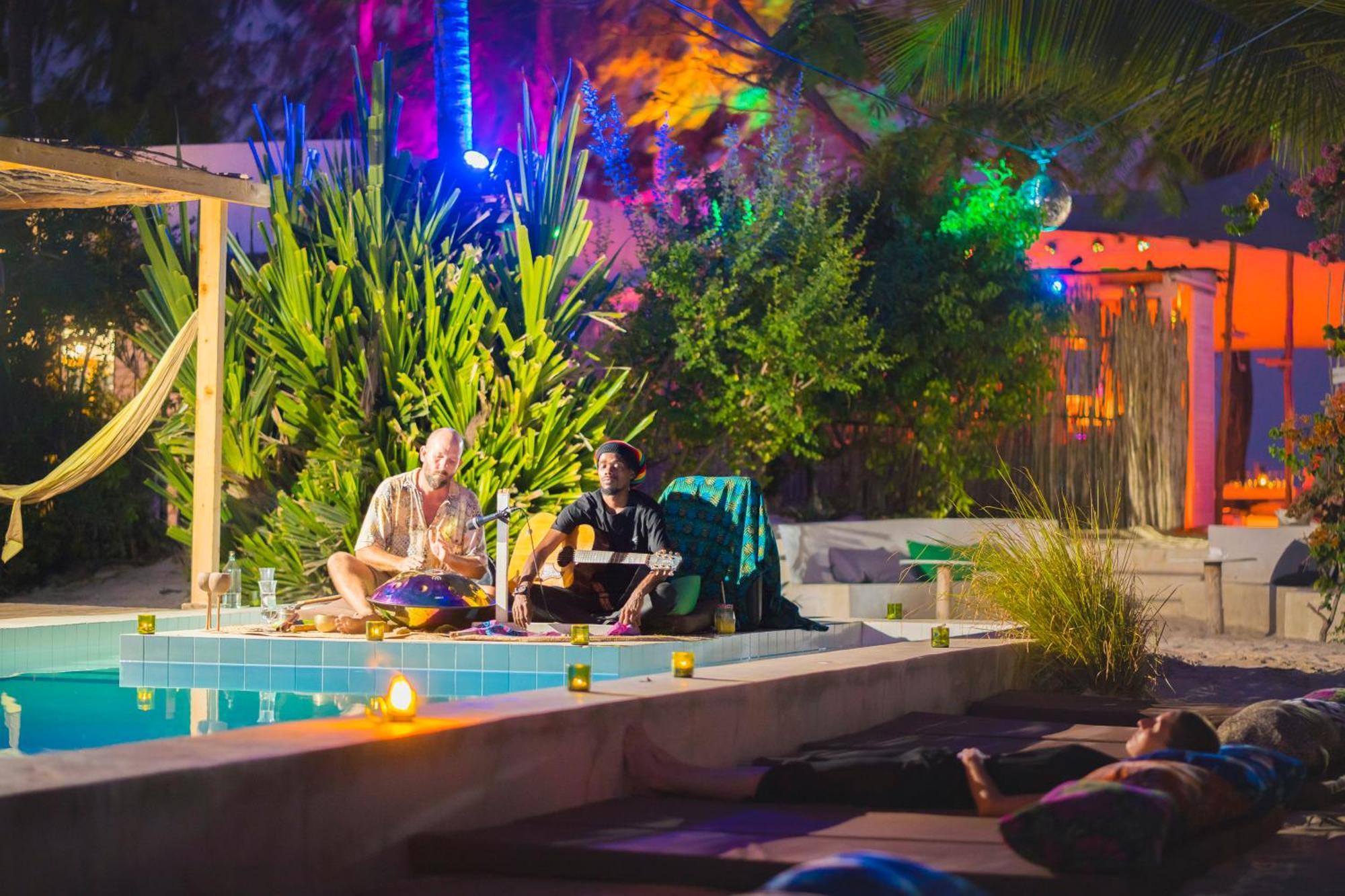 B4 Beach Club Paje Exterior photo